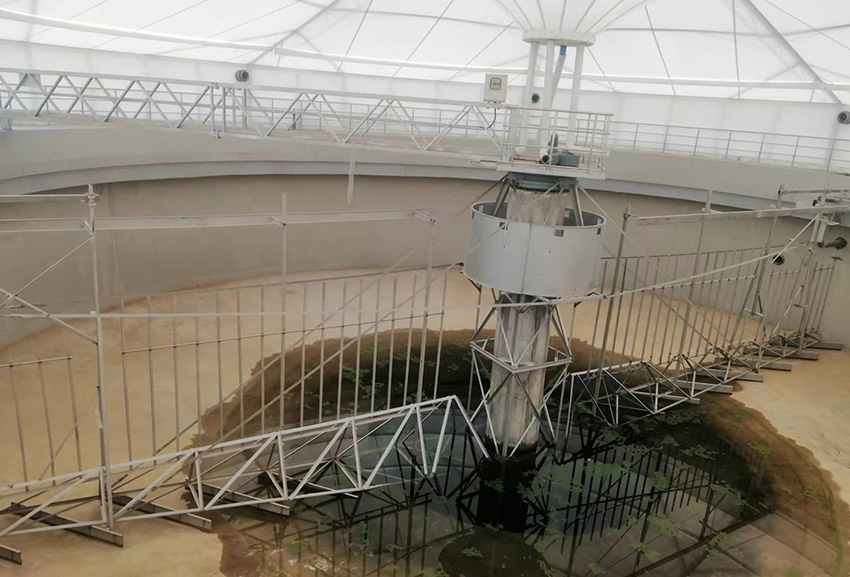 周邊傳動(dòng)刮泥機(jī)